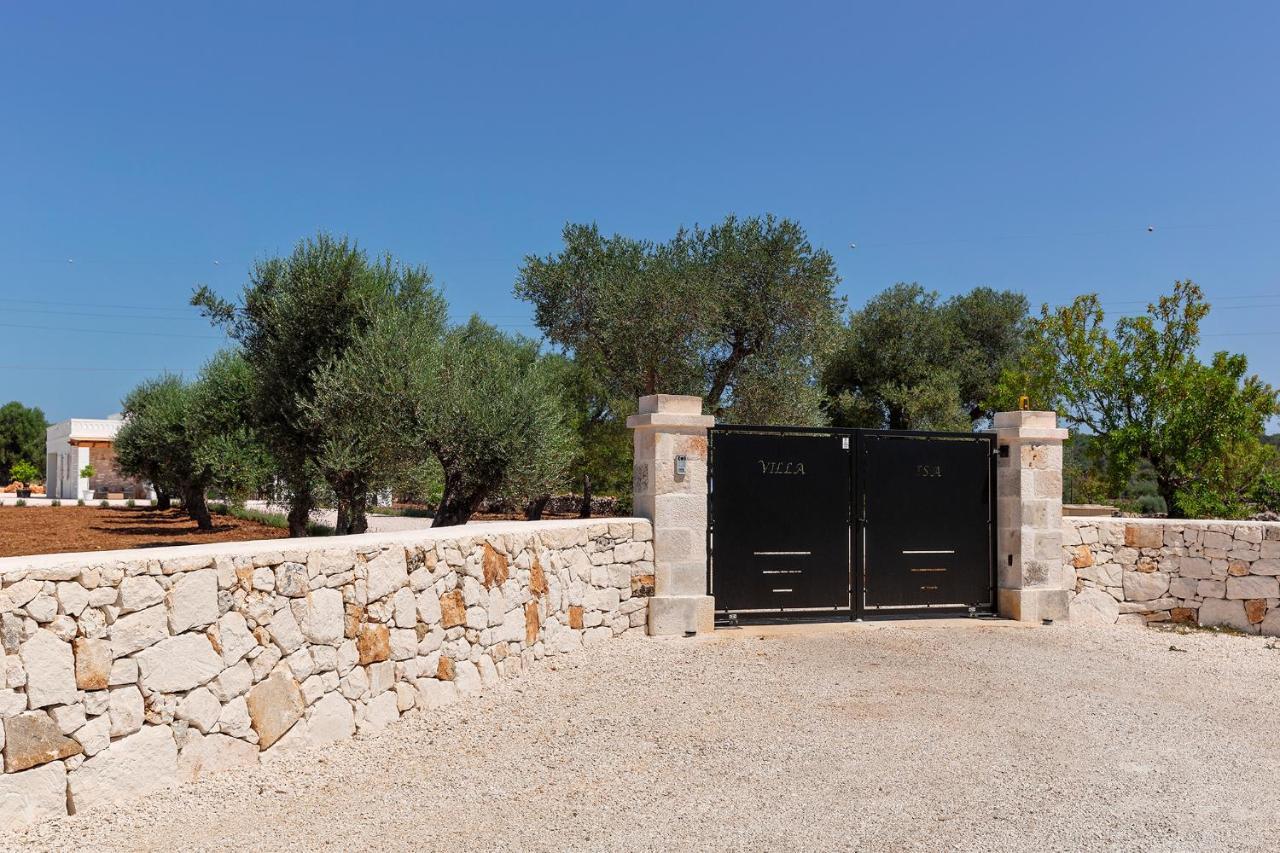 Vilaa Isa Beautiful Villa And Trullo In Остуни Экстерьер фото